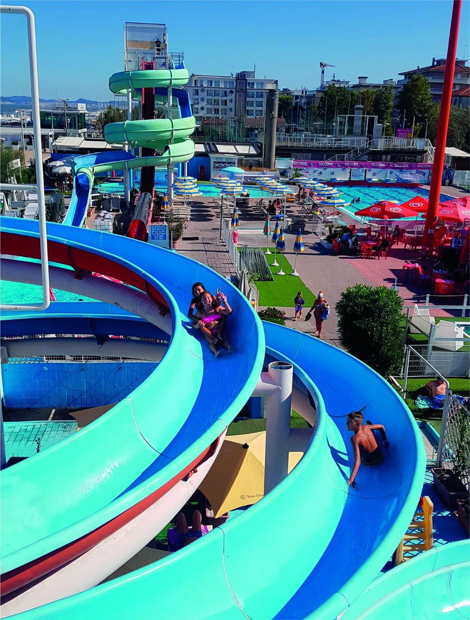 Hotel Giorg - Waterpark Included Ріміні Екстер'єр фото